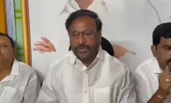 ZPTC By Polls : బయటి గ్రామాల నుంచి వేల సంఖ్యలో దొంగ ఓటర్లు ZPTC By Polls : బయటి గ్రామాల నుంచి వేల సంఖ్యలో దొంగ ఓటర్లు