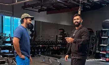 Hitman Rohit Sharma: ప్రాక్టీస్ మొదలు పెట్టిన హిట్ మ్యాన్ Hitman Rohit Sharma: ప్రాక్టీస్ మొదలు పెట్టిన హిట్ మ్యాన్