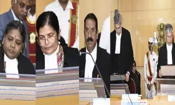 Ap Highcourt : హైకోర్టులో న్యాయమూర్తులుగా ప్రమాణం చేసిన అనదపు న్యాయమూర్తులు Ap Highcourt : హైకోర్టులో న్యాయమూర్తులుగా ప్రమాణం చేసిన అనదపు న్యాయమూర్తులు