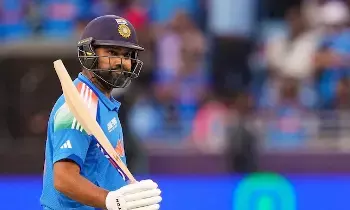Rohit Climbs to Second Spot: జోరు తగ్గని హిట్ మ్యాన్..రెండోస్థానానికి రోహిత్ Rohit Climbs to Second Spot: జోరు తగ్గని హిట్ మ్యాన్..రెండోస్థానానికి రోహిత్