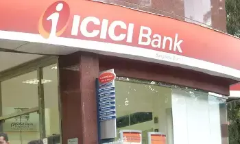 ICICI : నిర్ణయం మార్చుకున్న ఐసీఐసీఐ బ్యాంక్.. మినిమమ్ బ్యాలెన్ రూ.50,000కాదు రూ.15,000లే ICICI : నిర్ణయం మార్చుకున్న ఐసీఐసీఐ బ్యాంక్.. మినిమమ్ బ్యాలెన్ రూ.50,000కాదు రూ.15,000లే