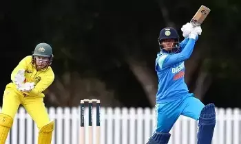 Series Clinched by India: రెండో వన్డేలో థ్రిల్లింగ్ విక్టరీ.. ఇండియాదే సిరీస్ Series Clinched by India: రెండో వన్డేలో థ్రిల్లింగ్ విక్టరీ.. ఇండియాదే సిరీస్