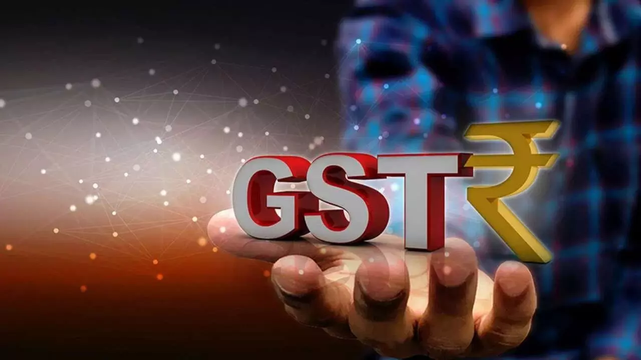 GST : సామాన్యులకు భారీ ఊరట.. ఇక నుంచి జీఎస్టీ రెండు స్లాబులే GST : సామాన్యులకు భారీ ఊరట.. ఇక నుంచి జీఎస్టీ రెండు స్లాబులే
