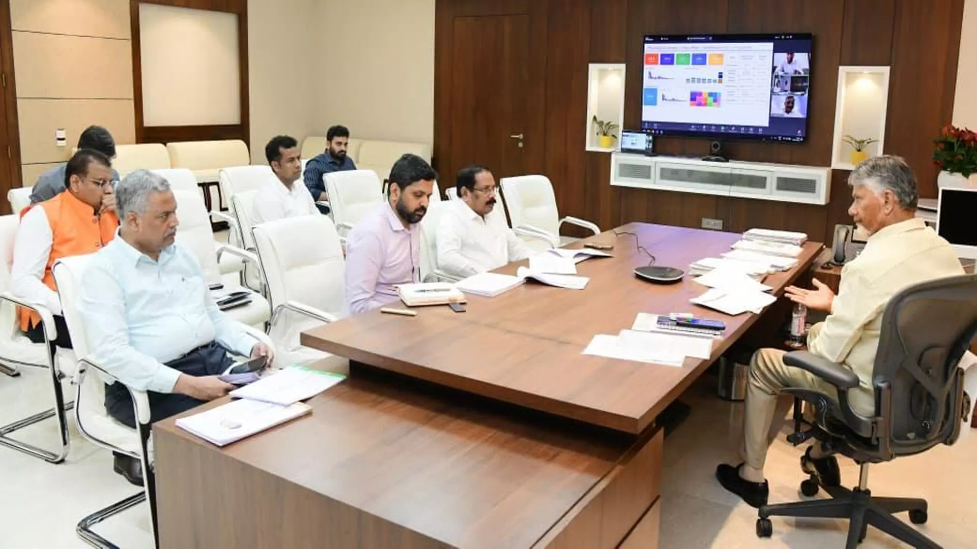 Stree Shakthi : స్త్రీశక్తి ఉచిత బస్సు పథకానికి అద్భుతమైన రెస్పాన్స్ Stree Shakthi : స్త్రీశక్తి ఉచిత బస్సు పథకానికి అద్భుతమైన రెస్పాన్స్