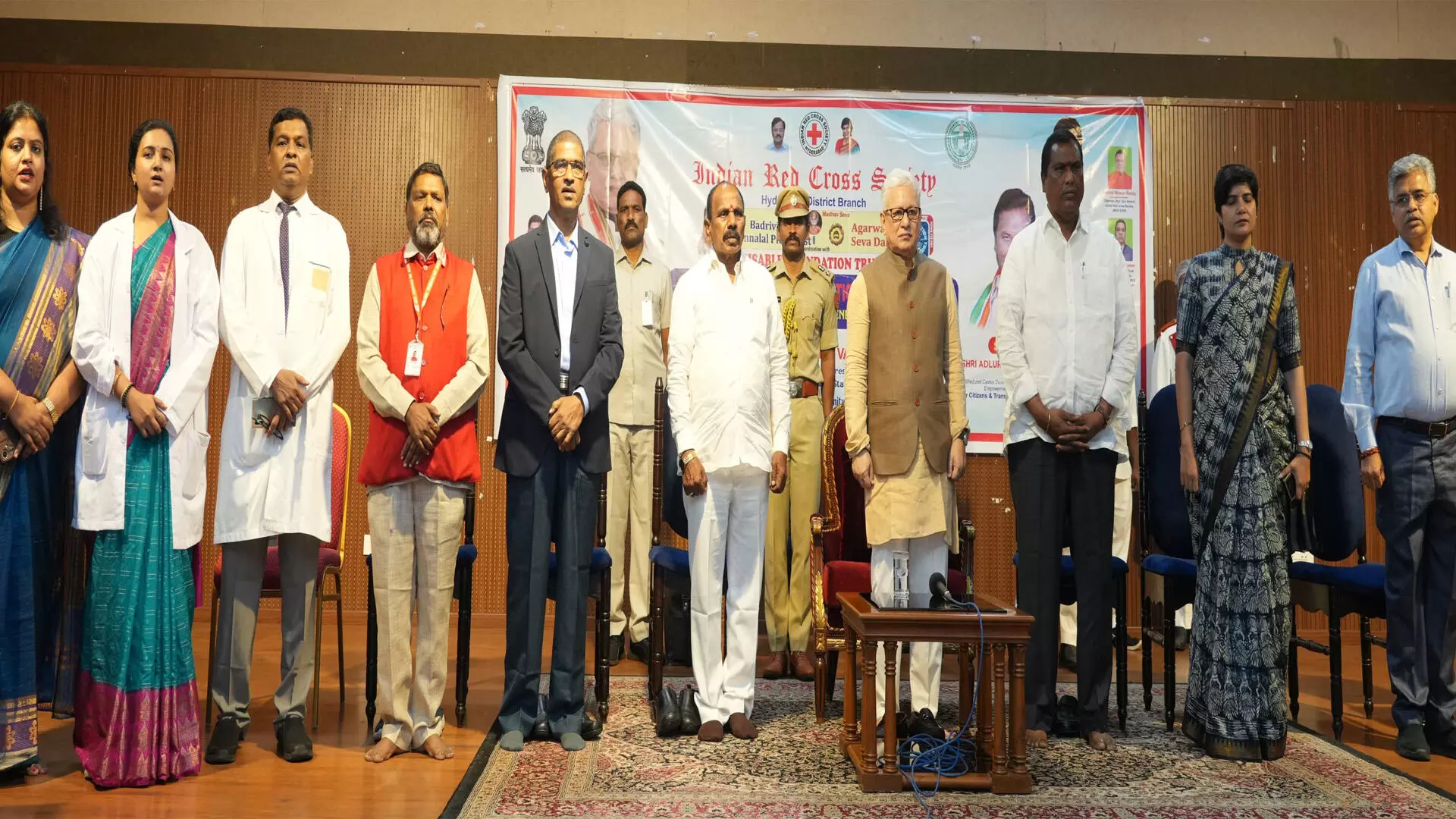 రెడ్ క్రాస్ ఆధ్వర్యంలో వికలాంగులకు ఉచిత వైద్య శిబిరం రెడ్ క్రాస్ ఆధ్వర్యంలో వికలాంగులకు ఉచిత వైద్య శిబిరం