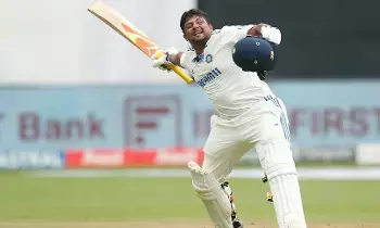 Sarfaraz Scores Century: సర్పరాజ్ సెంచరీ..టీమిండియాలో చోటు దక్కేనా.? Sarfaraz Scores Century: సర్పరాజ్ సెంచరీ..టీమిండియాలో చోటు దక్కేనా.?