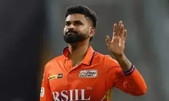 Shreyas Iyer: మళ్లీ నిరాశే... శ్రేయాస్ అయ్యార్ ఏం పాపం చేశాడు..? Shreyas Iyer: మళ్లీ నిరాశే... శ్రేయాస్ అయ్యార్ ఏం పాపం చేశాడు..?