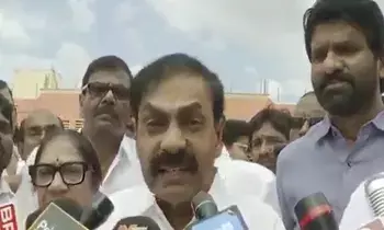 ప్రభుత్వం ఎన్ని ఇబ్బందులు పెట్టినా మా పంథా మారదు ప్రభుత్వం ఎన్ని ఇబ్బందులు పెట్టినా మా పంథా మారదు