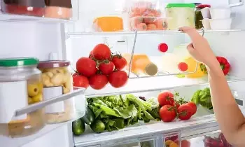 Refrigerator : ఈ 4 ఆహార పదార్ధాలను ఎట్టిపరిస్థితుల్లో ఫ్రిజ్లో పెట్టొద్దు Refrigerator : ఈ 4 ఆహార పదార్ధాలను ఎట్టిపరిస్థితుల్లో ఫ్రిజ్లో పెట్టొద్దు