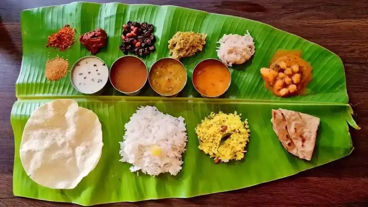 Avoid Talking While Eating: భోజనం చేసేటప్పుడు మాట్లాడకూడదా? Avoid Talking While Eating: భోజనం చేసేటప్పుడు మాట్లాడకూడదా?