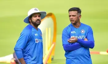 Dravid Praises Rohit: నా దష్టిలో గొప్ప కెప్టెన్.. రోహిత్ పై ద్రవిడ్ ప్రశంసలు Dravid Praises Rohit: నా దష్టిలో గొప్ప కెప్టెన్.. రోహిత్ పై ద్రవిడ్ ప్రశంసలు