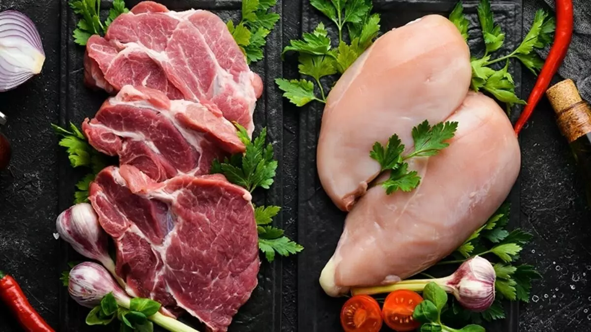 Chicken vs Mutton:  చికెన్ తింటే మంచిదా మటన్ తింటే మంచిదా?