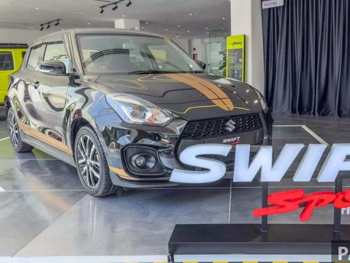 Suzuki Swift : అదిరిపోయే లుక్తో సుజుకి స్విఫ్ట్ స్పోర్ట్ ఫైనల్ ఎడిషన్ లాంచ్.. ధర తెలిస్తే షాక్ అవుతారు! Suzuki Swift : అదిరిపోయే లుక్తో సుజుకి స్విఫ్ట్ స్పోర్ట్ ఫైనల్ ఎడిషన్ లాంచ్.. ధర తెలిస్తే షాక్ అవుతారు!