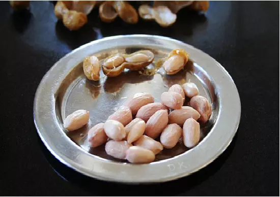 Peanuts: ఆరోగ్యానికి సూపర్ ఫుడ్ నానబెట్టిన వేరుశనగలు
