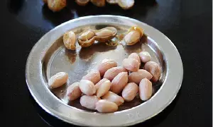 Peanuts: ఆరోగ్యానికి సూపర్ ఫుడ్ నానబెట్టిన వేరుశనగలు Peanuts: ఆరోగ్యానికి సూపర్ ఫుడ్ నానబెట్టిన వేరుశనగలు