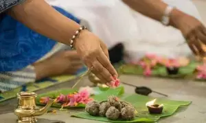Pitru Paksha: పితృ పక్షానికి ముందు ఇంటి నుంచి తొలగించాల్సిన వస్తువులు ఇవే! Pitru Paksha: పితృ పక్షానికి ముందు ఇంటి నుంచి తొలగించాల్సిన వస్తువులు ఇవే!