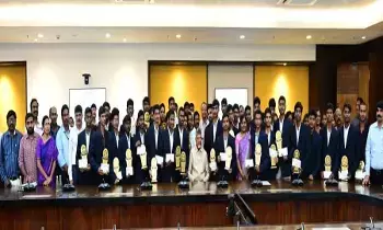 Chandrababu Naidu : ప్రతిభ చూపిన ఎస్సీ, ఎస్టీ రెసిడెన్షియల్ విద్యార్ధులు Chandrababu Naidu : ప్రతిభ చూపిన ఎస్సీ, ఎస్టీ రెసిడెన్షియల్ విద్యార్ధులు