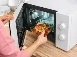 Microwave Ovens: మైక్రోవేవ్ వాడేటప్పుడు ఈ తప్పులు అస్సలు చేయకండి Microwave Ovens: మైక్రోవేవ్ వాడేటప్పుడు ఈ తప్పులు అస్సలు చేయకండి