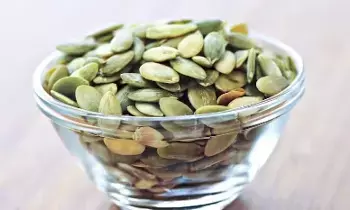 Pumpkin Seeds: నానబెట్టిన గుమ్మడికాయ గింజల నీరు తాగడం వల్ల చాలా ఆరోగ్య ప్రయోజనాలు Pumpkin Seeds: నానబెట్టిన గుమ్మడికాయ గింజల నీరు తాగడం వల్ల చాలా ఆరోగ్య ప్రయోజనాలు