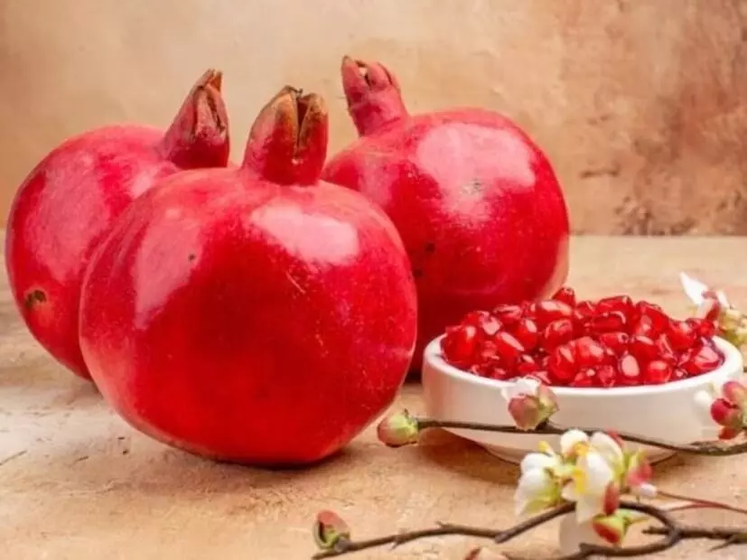 Pomegranate: ఇలాంటి వాళ్ళు దానిమ్మ తినకూడదు Pomegranate: ఇలాంటి వాళ్ళు దానిమ్మ తినకూడదు
