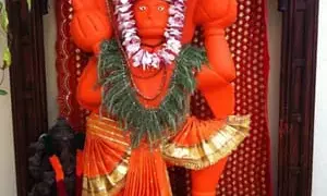 Lord Hanuman: ఆంజనేయుడికి సింధూరం పూయడం వెనుక ఉన్న కథ ఇదే Lord Hanuman: ఆంజనేయుడికి సింధూరం పూయడం వెనుక ఉన్న కథ ఇదే