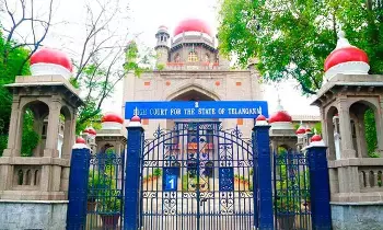 Telangana High Court: జస్టిస్ పీసీ ఘోష్ నివేదిక ఆధారంగా సీబీఐ విచారణ వద్దు: తెలంగాణ హైకోర్టు Telangana High Court: జస్టిస్ పీసీ ఘోష్ నివేదిక ఆధారంగా సీబీఐ విచారణ వద్దు: తెలంగాణ హైకోర్టు