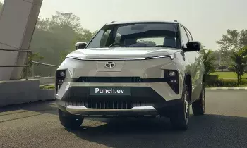 Tata Motors : రికార్డు క్రియేట్ చేసిన టాటా మోటార్స్.. ఆగస్టులో ఏకంగా 73,178 కార్ల విక్రయం Tata Motors : రికార్డు క్రియేట్ చేసిన టాటా మోటార్స్.. ఆగస్టులో ఏకంగా 73,178 కార్ల విక్రయం