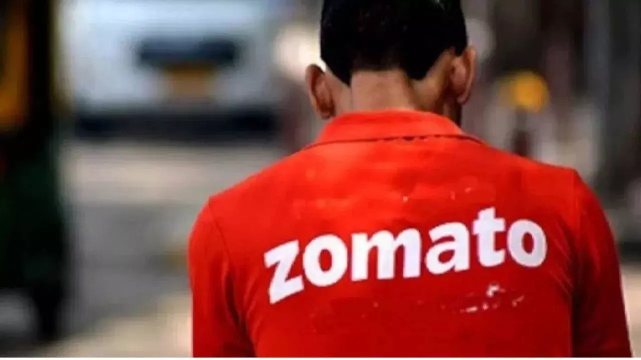 Zomato : పండుగ సీజన్కు ముందు జొమాటో కస్టమర్లకు భారీ షాక్ Zomato : పండుగ సీజన్కు ముందు జొమాటో కస్టమర్లకు భారీ షాక్