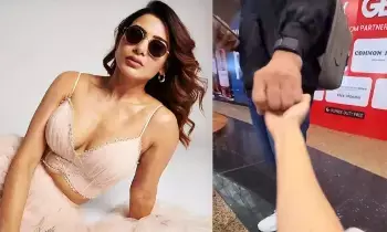 Samanthas Instagram Post: అతడి చేతిలో చెయ్యి వేసి.. సమంత ఇన్స్టాగ్రామ్ పోస్ట్ వైరల్ Samanthas Instagram Post: అతడి చేతిలో చెయ్యి వేసి.. సమంత ఇన్స్టాగ్రామ్ పోస్ట్ వైరల్