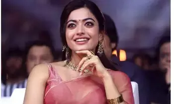 RashmikaMandanna: పగలో, రాత్రో అర్థం కాదు.. చాలా దారుణం.. రష్మిక ఆవేదన RashmikaMandanna: పగలో, రాత్రో అర్థం కాదు.. చాలా దారుణం.. రష్మిక ఆవేదన