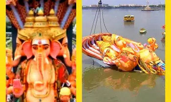 గంగమ్మ తీరంలో బడాగణేశ్.. ఖైరతాబాద్ వినాయకుడి నిమజ్జనం ఘనంగా జరిగింది. గంగమ్మ తీరంలో బడాగణేశ్.. ఖైరతాబాద్ వినాయకుడి నిమజ్జనం ఘనంగా జరిగింది.