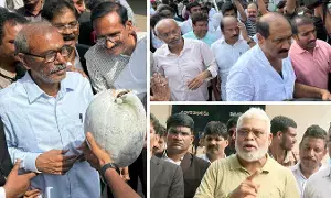Liquor scam: విజయవాడ జైలు వద్ద వీరంగం సృష్టించిన వైకాపా నాయకులు Liquor scam: విజయవాడ జైలు వద్ద వీరంగం సృష్టించిన వైకాపా నాయకులు