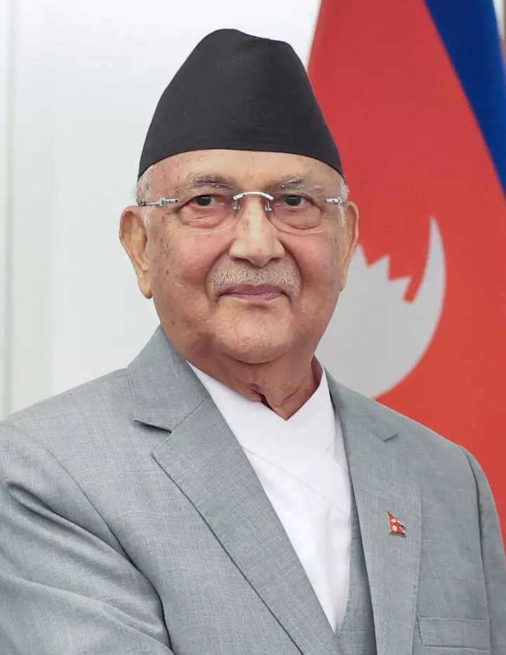 Nepal Under Military Control: సైన్యం చేతుల్లోకి నేపాల్ .......ప్రధాని ఓలీ రాజీనామా..! Nepal Under Military Control: సైన్యం చేతుల్లోకి నేపాల్ .......ప్రధాని ఓలీ రాజీనామా..!
