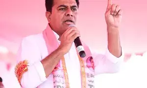 KTR: కేటీఆర్కు హైకోర్టు నుంచి ఊరట KTR: కేటీఆర్కు హైకోర్టు నుంచి ఊరట