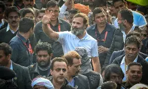 CRPF Issues Notice to Rahul Gandhi: భద్రతా నియమాలు ఉల్లంఘించిన రాహుల్ గాంధీపై సీఆర్పీఎఫ్ నోటీసు CRPF Issues Notice to Rahul Gandhi: భద్రతా నియమాలు ఉల్లంఘించిన రాహుల్ గాంధీపై సీఆర్పీఎఫ్ నోటీసు