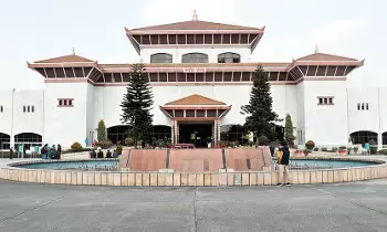 New Twist in Nepal Politics:  నేపాల్ రాజకీయాల్లో కొత్త ముసురు: తాత్కాలిక నేతృత్వంపై జెన్-జెడ్ విభేదాలు New Twist in Nepal Politics:  నేపాల్ రాజకీయాల్లో కొత్త ముసురు: తాత్కాలిక నేతృత్వంపై జెన్-జెడ్ విభేదాలు