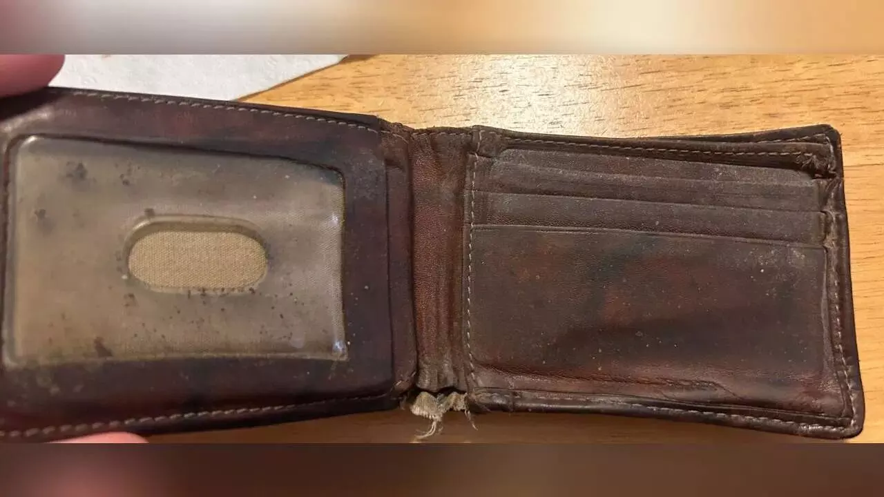 Replacing Your Old Wallet: పాత పర్స్ను మార్చేటప్పుడు ఈ చిట్కాలు పాటిస్తే మస్త్ సంపద Replacing Your Old Wallet: పాత పర్స్ను మార్చేటప్పుడు ఈ చిట్కాలు పాటిస్తే మస్త్ సంపద