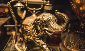 Placing an Elephant Idol: ఇంట్లో ఈ దిశలో ఏనుగు విగ్రహం పెడితే మీ అదృష్టం మారిపోతుంది! Placing an Elephant Idol: ఇంట్లో ఈ దిశలో ఏనుగు విగ్రహం పెడితే మీ అదృష్టం మారిపోతుంది!