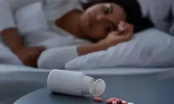 Sleeping Pills: నిద్ర మాత్రలు వాడుతున్నారా? Sleeping Pills: నిద్ర మాత్రలు వాడుతున్నారా?