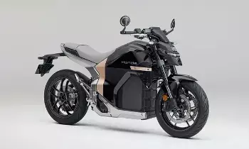 Honda : హోండా నుంచి తొలి ఎలక్ట్రిక్ బైక్.. ఫుల్ ఛార్జ్ చేస్తే ఎన్ని కి.మీ వెళ్తుందంటే! Honda : హోండా నుంచి తొలి ఎలక్ట్రిక్ బైక్.. ఫుల్ ఛార్జ్ చేస్తే ఎన్ని కి.మీ వెళ్తుందంటే!