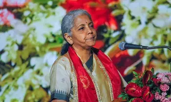 Nirmala Sitharaman: మధ్యతరగతి కోసం ఉపశమనం తేవాలని లక్ష్యంగా జీఎస్టీ సంస్కరణలు: నిర్మలా సీతారామన్ Nirmala Sitharaman: మధ్యతరగతి కోసం ఉపశమనం తేవాలని లక్ష్యంగా జీఎస్టీ సంస్కరణలు: నిర్మలా సీతారామన్