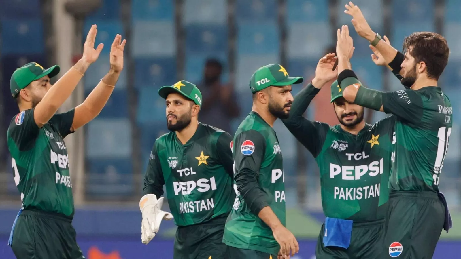 Asia Cup 2025: సూపర్ 4కు పాకిస్తాన్..మరోసారి హై ఓల్టేజ్ మ్యాచ్ Asia Cup 2025: సూపర్ 4కు పాకిస్తాన్..మరోసారి హై ఓల్టేజ్ మ్యాచ్