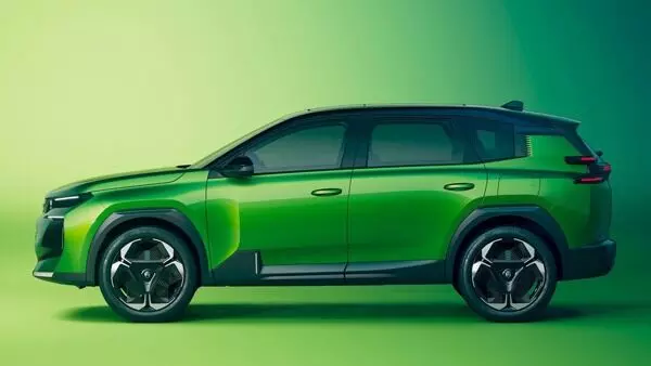Citroen : సిట్రోయెన్ నుంచి కొత్త ఎస్యూవీ.. క్రూజ్ కంట్రోల్, ఏఐ ఫీచర్తో అదుర్స్ Citroen : సిట్రోయెన్ నుంచి కొత్త ఎస్యూవీ.. క్రూజ్ కంట్రోల్, ఏఐ ఫీచర్తో అదుర్స్