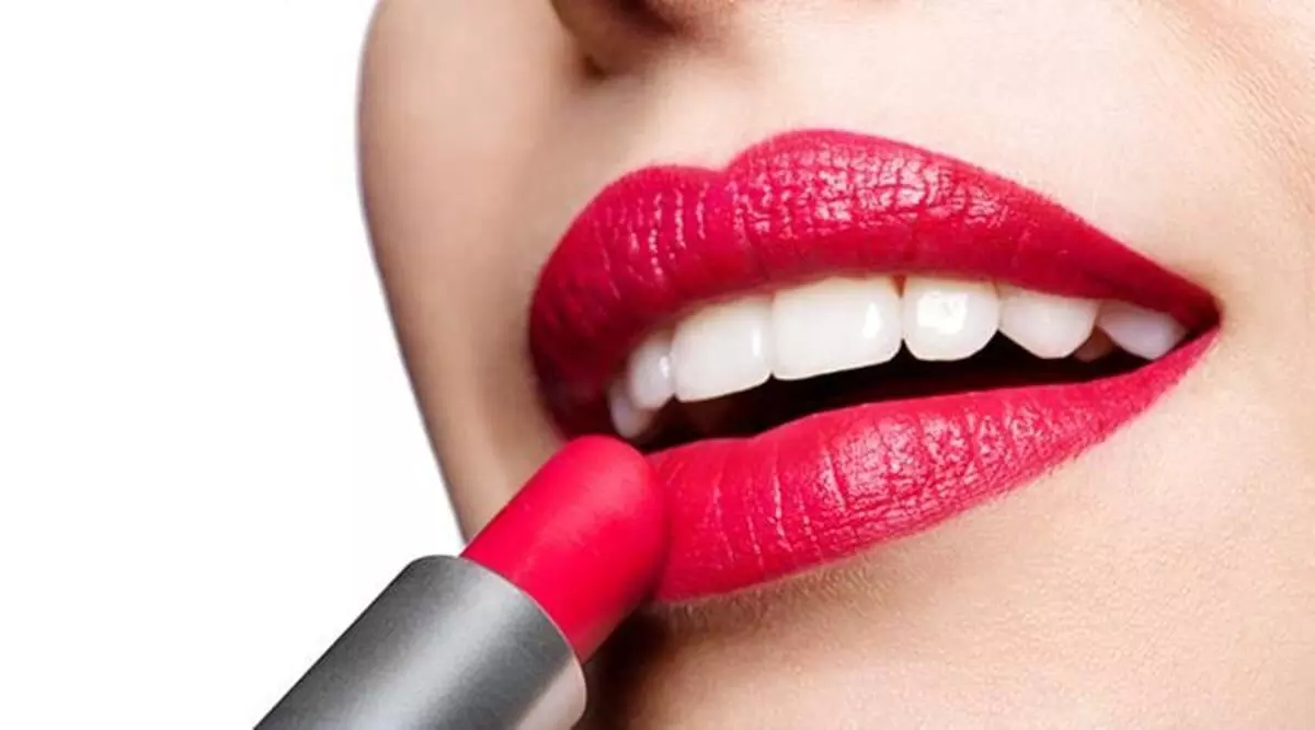 Lipstick : అమ్మాయిలు రోజూ లిఫ్ స్టిక్ పెడుతున్నారా.??