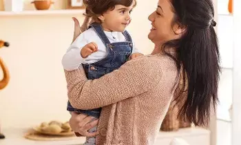 Breastfeeding: తల్లిపాలు ఎలా మాన్పించాలంటే..! Breastfeeding: తల్లిపాలు ఎలా మాన్పించాలంటే..!