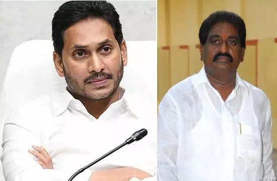 MLC Marri Rajasekhar: వైసీపీకి బిగ్ షాక్: టీడీపీలోకి మరో ఎమ్మెల్సీ MLC Marri Rajasekhar: వైసీపీకి బిగ్ షాక్: టీడీపీలోకి మరో ఎమ్మెల్సీ