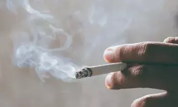 Lungs Safe: పొగ తాగకుండా ఉంటే మీ ఊపిరితిత్తులు సేఫ్ Lungs Safe: పొగ తాగకుండా ఉంటే మీ ఊపిరితిత్తులు సేఫ్