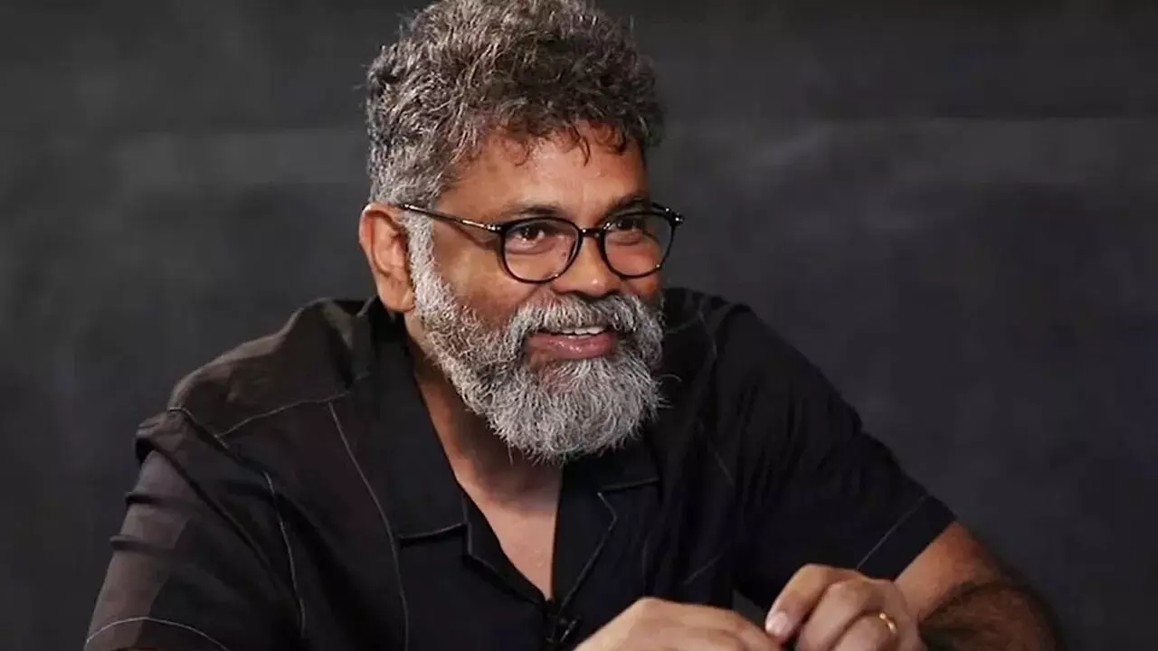 Sukumars Master Plan: సుకుమార్ మాస్టర్ ప్లాన్.. ఆరు సినిమాలతో సుకుమార్ రైటింగ్స్ జోరు Sukumars Master Plan: సుకుమార్ మాస్టర్ ప్లాన్.. ఆరు సినిమాలతో సుకుమార్ రైటింగ్స్ జోరు
