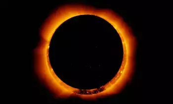 Last Solar Eclipse of the Year: రేపే ఈ ఏడాది చివరి సూర్యగ్రహణం.. ఎక్కడ కనిపిస్తుందంటే..?