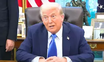 Trump : అమెరికాలో ఐటీ ఉద్యోగులకు భారీ షాక్.. హెచ్-1బీ వీసా రూ. 90 లక్షలు Trump : అమెరికాలో ఐటీ ఉద్యోగులకు భారీ షాక్.. హెచ్-1బీ వీసా రూ. 90 లక్షలు